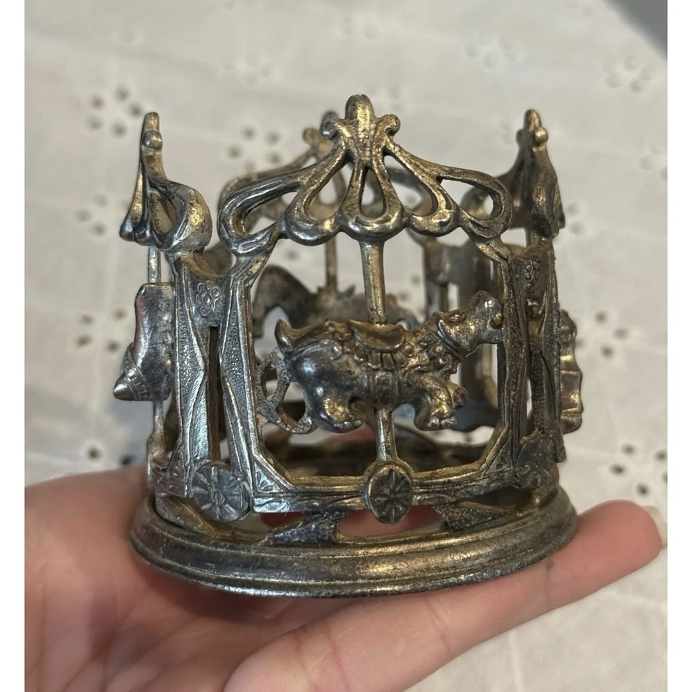 Vintage Towle SilverPlated Merry Go Round Carousel Candle Holder - Collectible‎